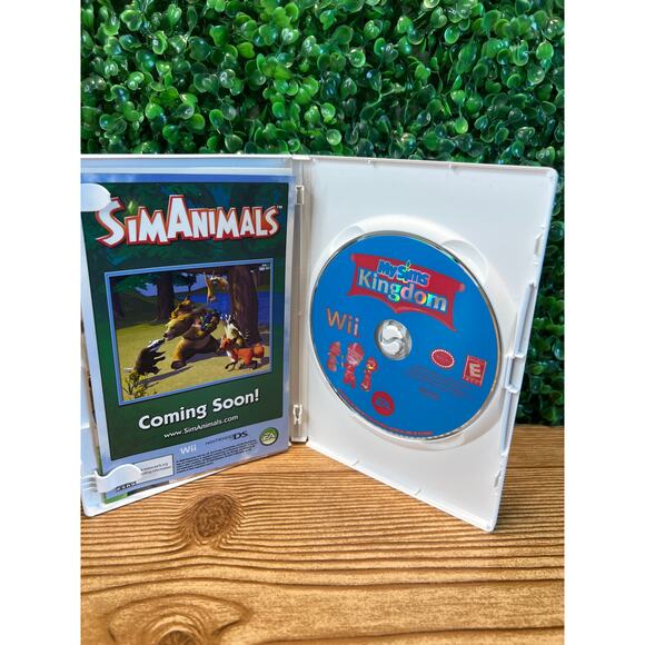 Nintendo Wii My Sims Kingdom Complete 2008 Kids Video Game - Picture 3 of 7